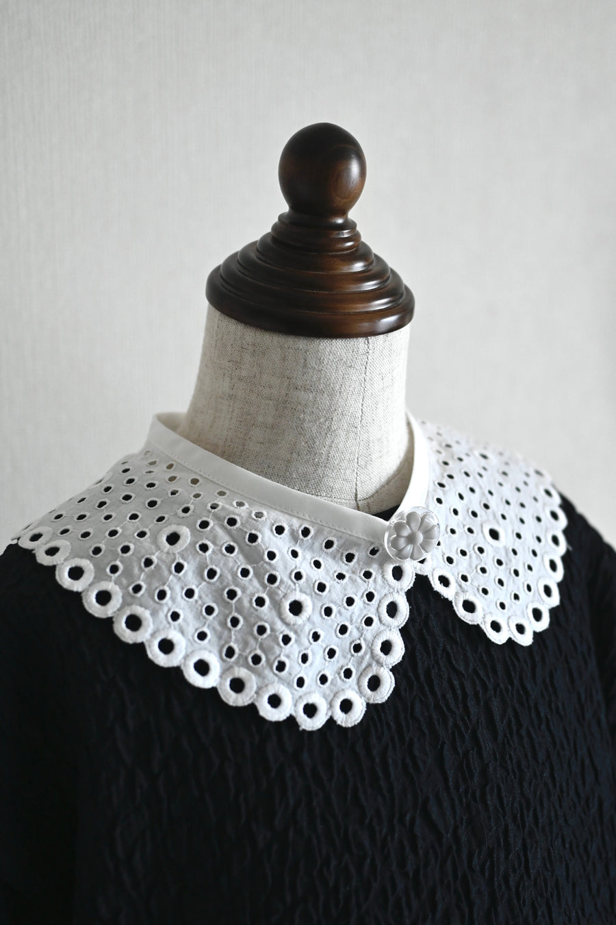 【11月9日21時〜販売開始】　　　Vintage  lace collar B