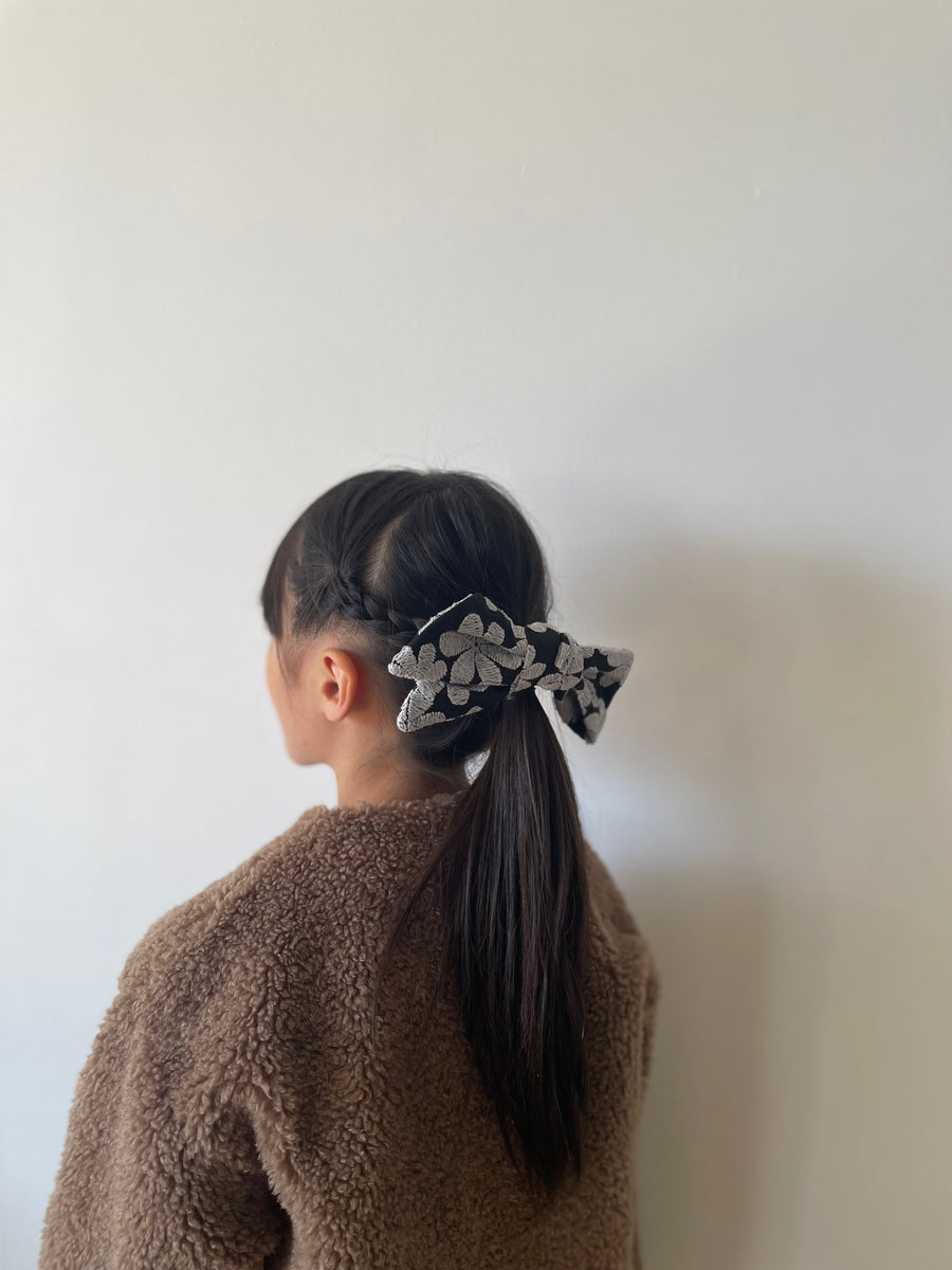 Ribbon hair clip