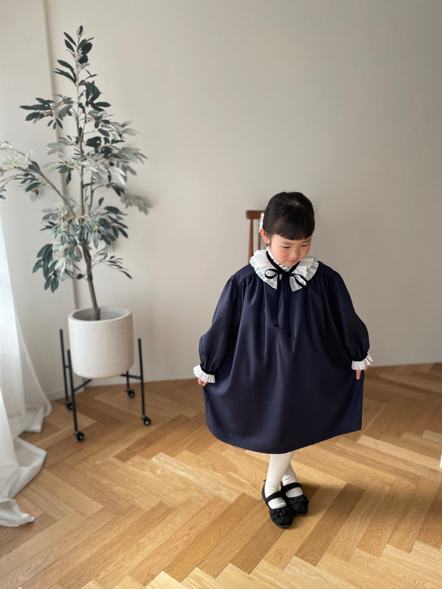Frill W collar dress
